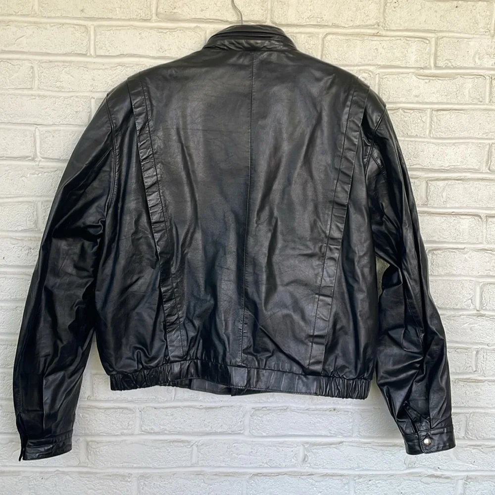 Bermans Vintage 1980s Leather Black Leather 44L Bomber Moto Jacket